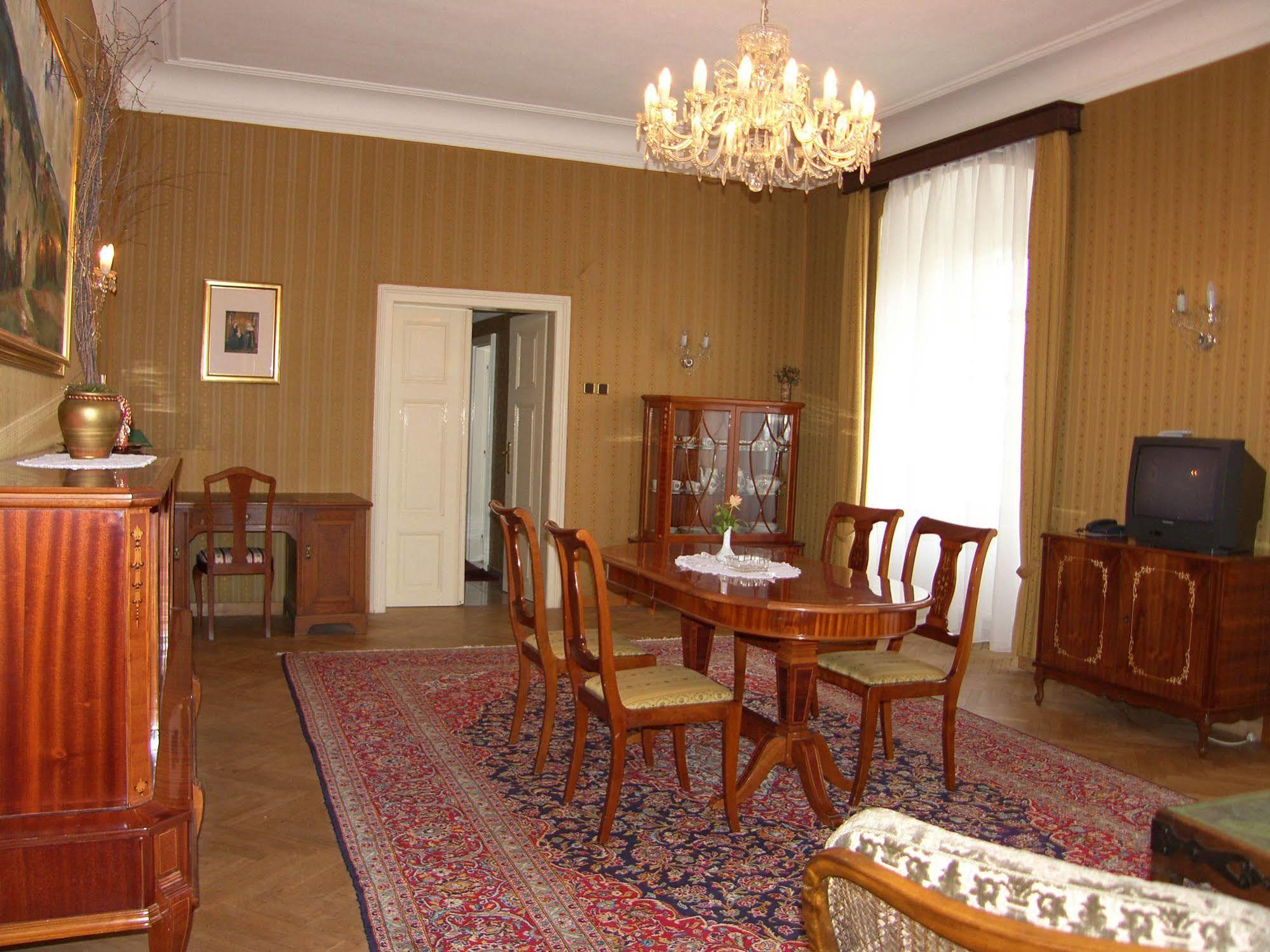 Schlosshotel Zamek זדיקוב מראה חיצוני תמונה